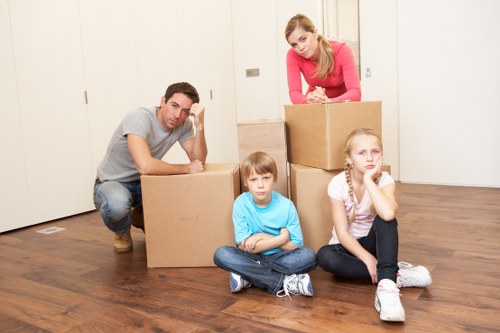 Cowley removal truck hire for flats, houses, and business relocations